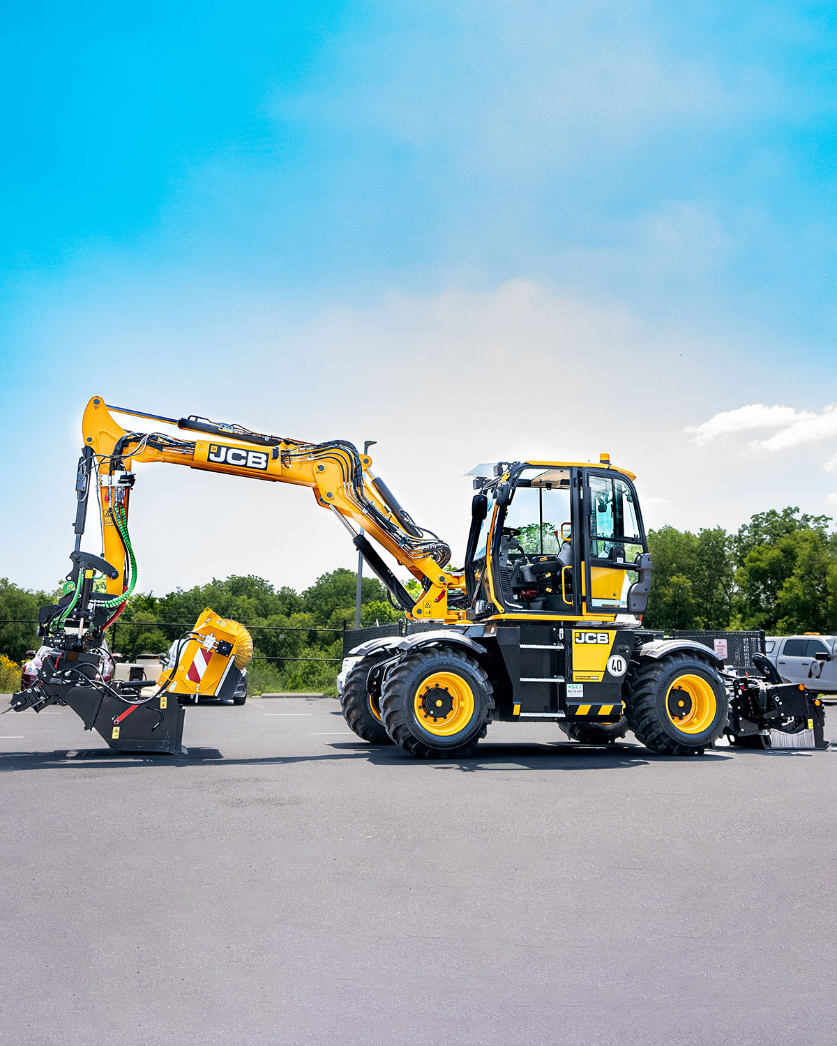 JCB Pothole Pro